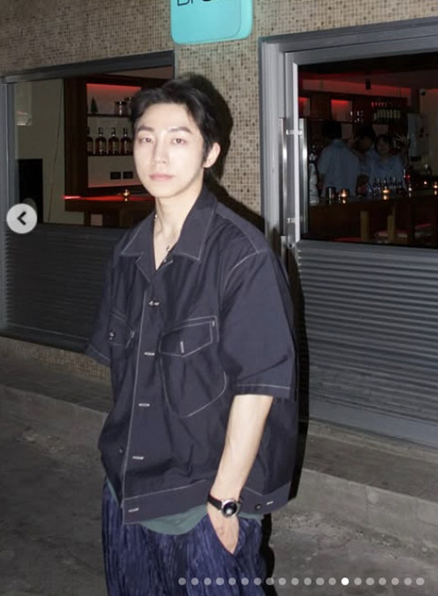 Sung Hae-eun's boyfriend Jung Kyu-min, on his way back from a car accident during a trip to Thailand..