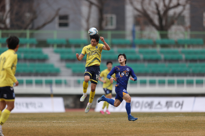  Jung Jin-hyuk's Jeonju University, Incheon University 10 and solved one Cheers for the first time since its foundation