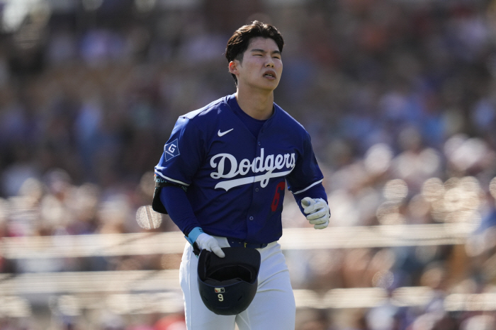 disastrousness itself. Kim Hye-sung also had no hit in two at-bats, batting average of 0.083 → 0.071. The minor league is gradually approaching a reality