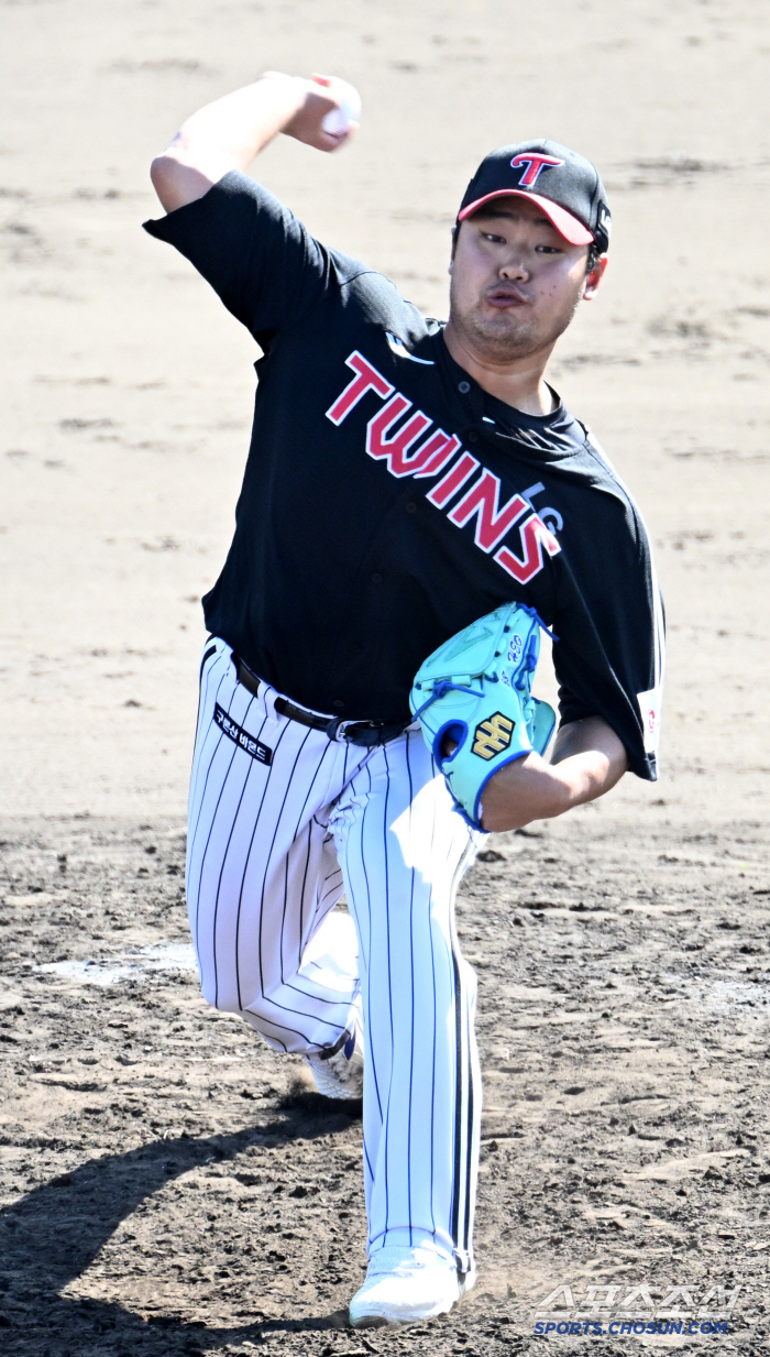 Four hits and one run to KIA and Samsung? The magic spell of raspy, which erased the mound weakness, aggressive pitching, control, and crystal ball (Okinawa Comment)