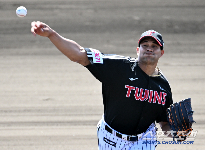 Four hits and one run to KIA and Samsung? The magic spell of raspy, which erased the mound weakness, aggressive pitching, control, and crystal ball (Okinawa Comment)