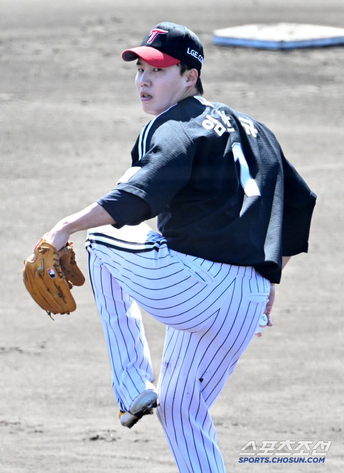 One run in 18 innings, is this for real. LG won with the salty water mound, and the second-place team won consecutive games. Oh Jihwan's solo shot. 5-0 win over Samsung 