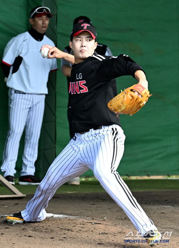 The PO match will be held in Okinawa with left Seung-hyun and Lim Chan-kyu. Koo Ja-wook's first appearance 