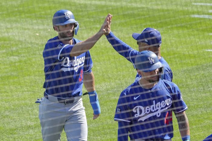 It was true that Kim Hye-sung said he was going to do an intensive test, and he hit his first home run for the most at-bats in the team, and the competition rate was up to 2 to 5