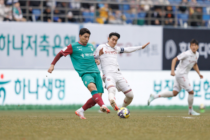  As expected, troubleshooter Joo Min-gyu celebrates 87 minutes final → First win at home...Daejeon, Suwon FC will have 10 new wins → Yoon Do-young's first appearance in EPL