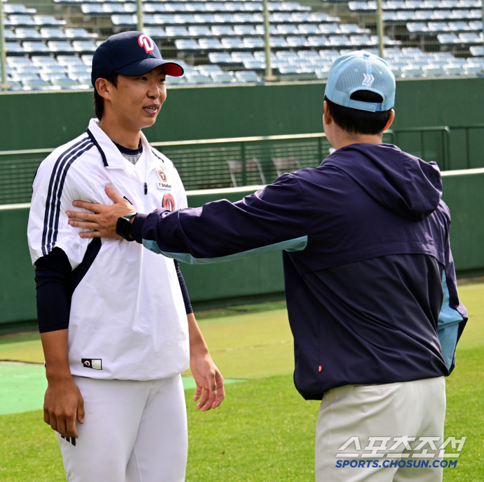 Minseok, are you a superstar or what! The older brothers' mischief toward Kim Min-seok, who visited Lotte in Doosan's uniform 