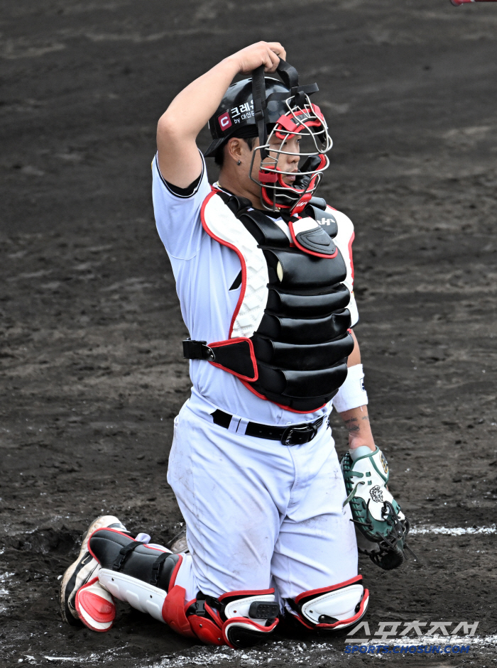 Lee Beom-ho finally laughed. Lee Woo-sung Solo Yoon Do-hyun, two-run KIA, came from behind to beat KT for four consecutive 6-2 wins, and reported his first win this year 