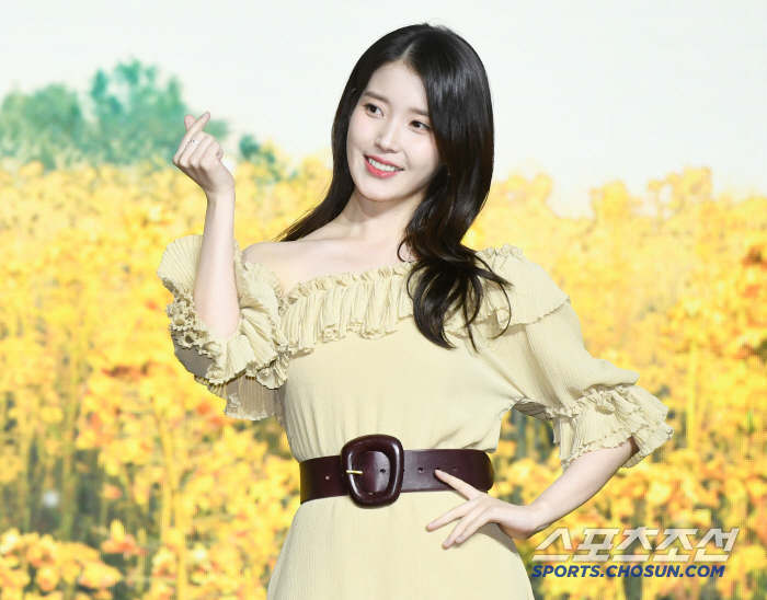 'When Life Gives You Tangerines' 60 Billion KRW Production with IU & Park Bo-gum